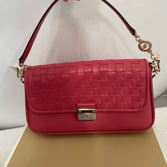 NWT MICHAEL KORS Bradshaw Small Leather Convertible Bag-Lt Berry Sorbet bag - Picture 3 of 10
